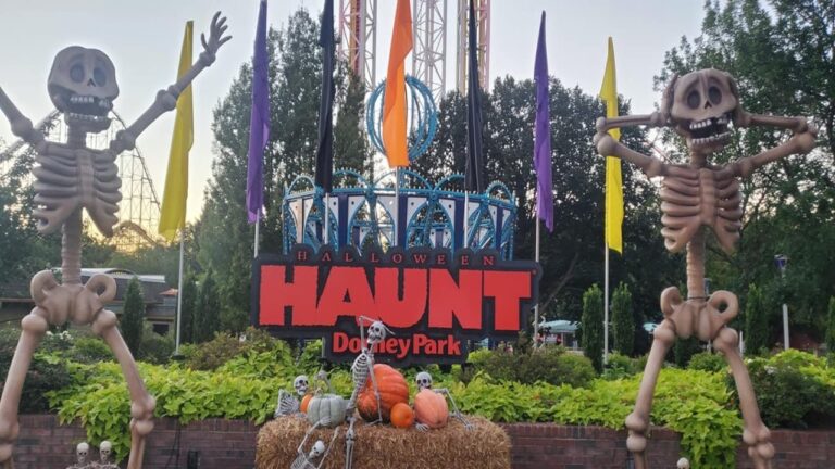 Dorney Park’s Halloween Haunt: Everything You Need to Know